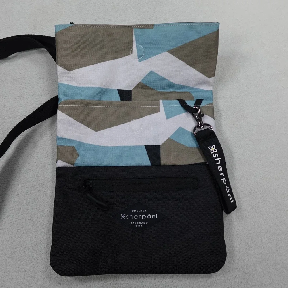 Cotopaxi North Face Sherpani Bag Lot of 4 Messenger Pouch Fold Over Hiking - Picture 15 of 16
